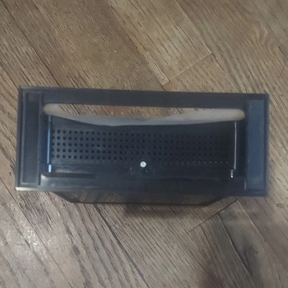 5 For $10 M&M Netgear Black Wireless Router - Picture 6 of 13